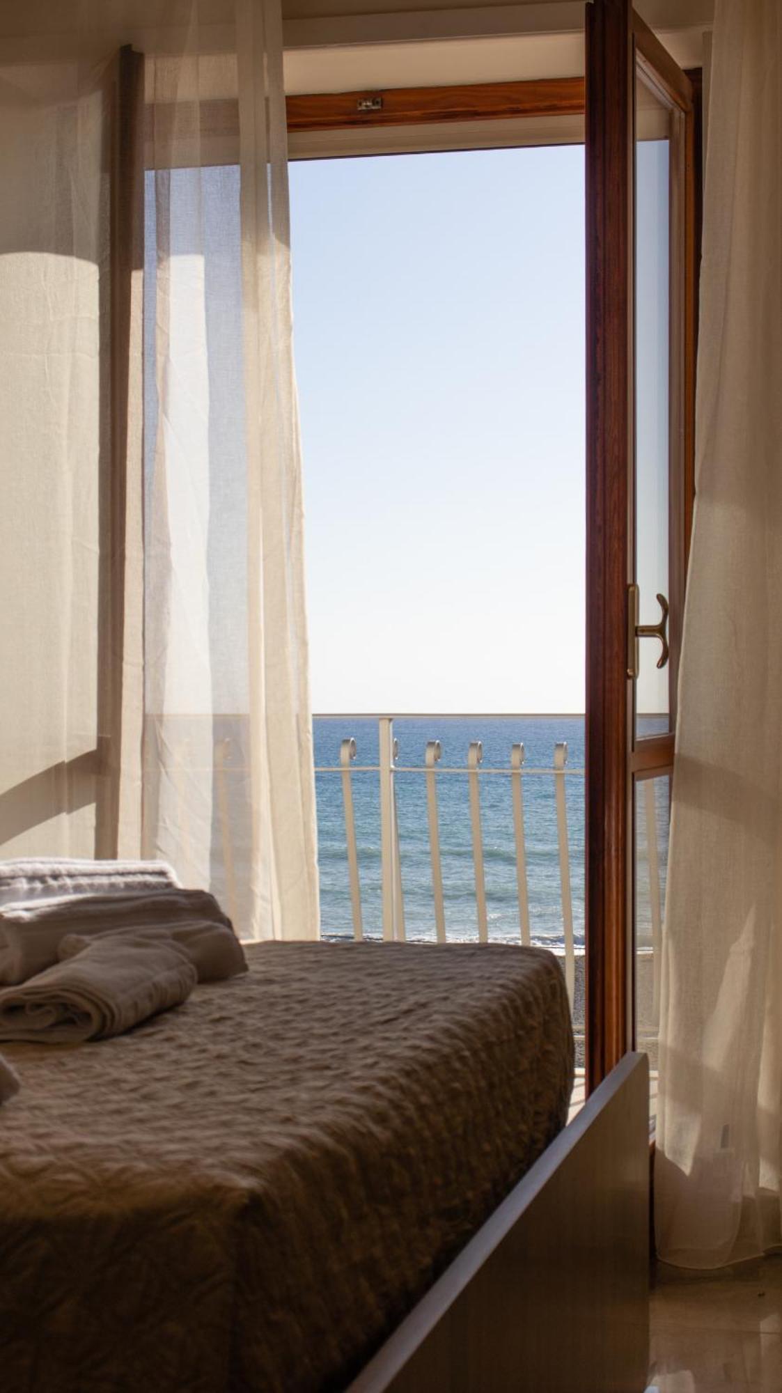 Bed & Breakfast Nonno Gigi - Falerna Marina Екстер'єр фото